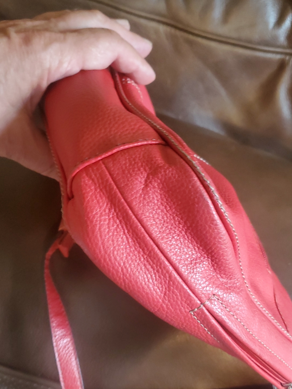 Tignanello Red 100% pebble Leather HOBO Handbag 6 Pocket! Silver Hardware - Picture 15 of 16